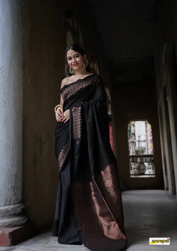 Black_Traditional_Border_Saree_for_Women