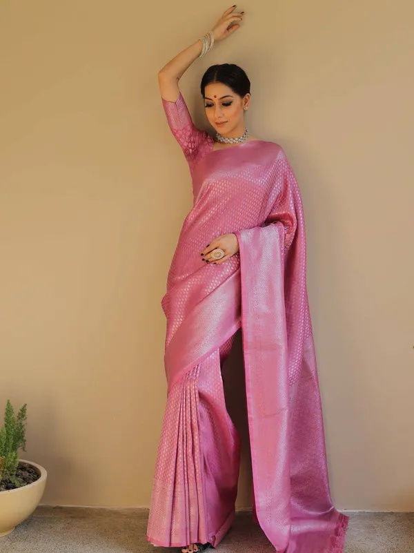 Pink_Woven_Pattern_Saree_for_Women