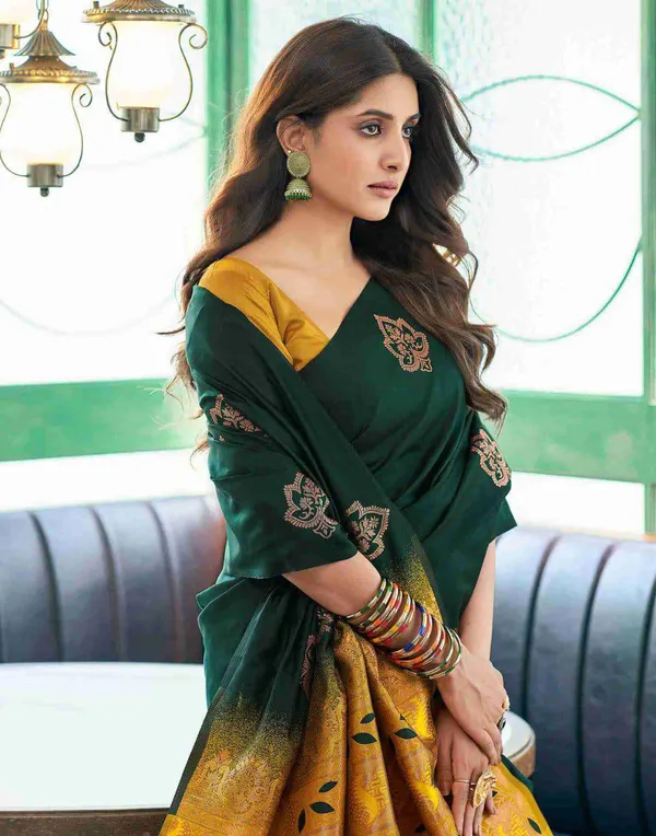 Green_Embroidered_Traditional_Saree_for_Women