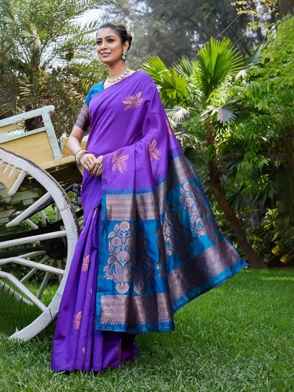 Blue_And_Purple_Floral_Saree_for_Women