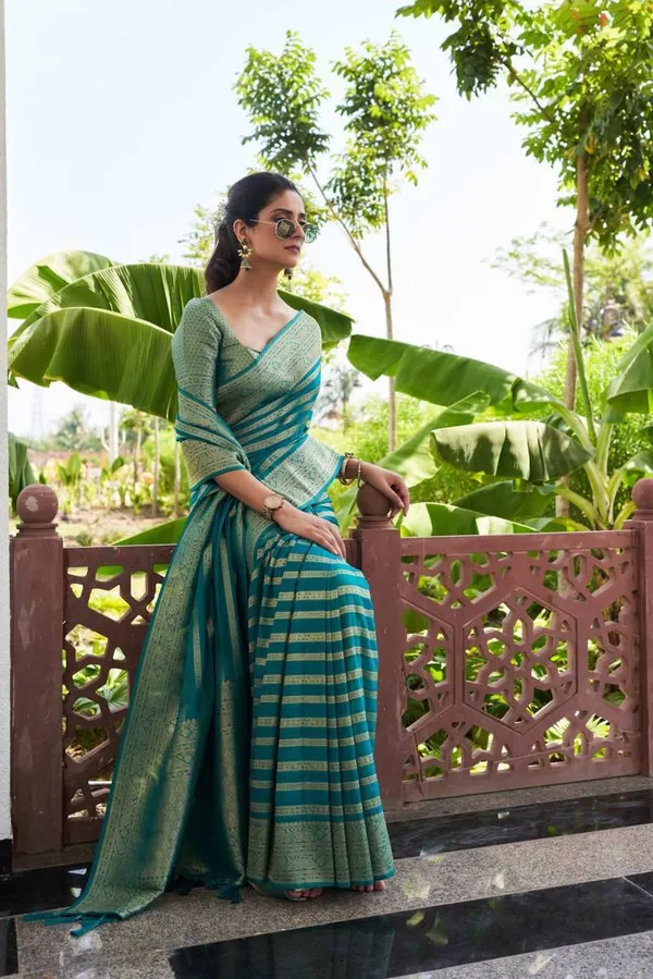 Green_Striped_Saree_for_Women