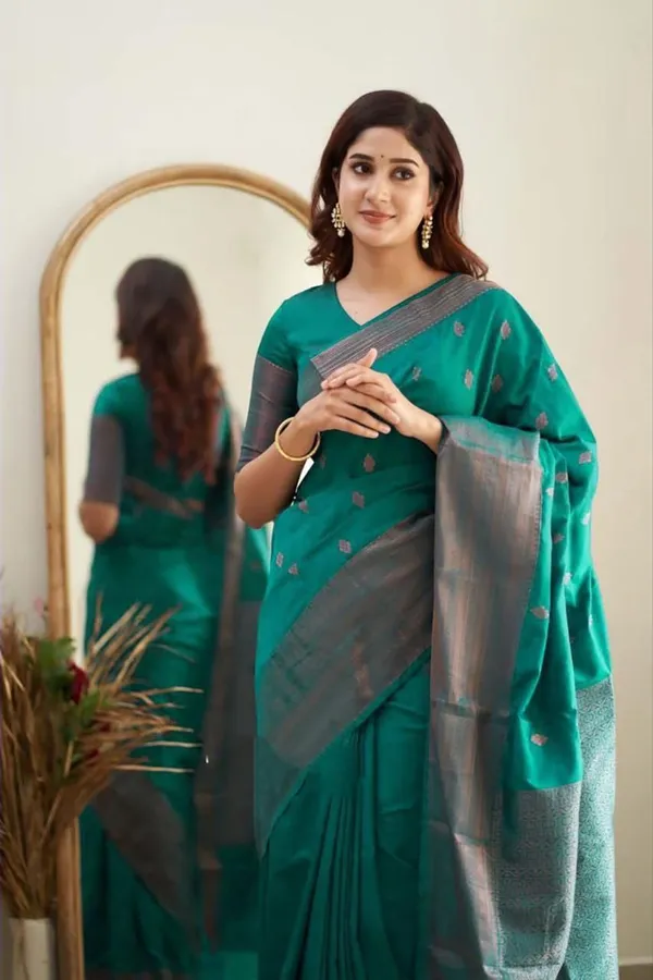 Teal_Woven_Traditional_Saree_for_Women