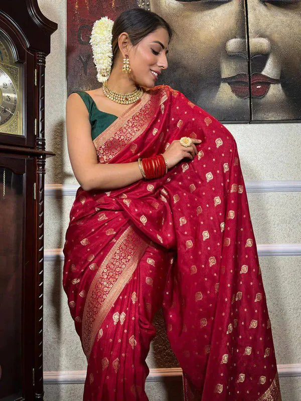 Red_Gold_Motif_Saree_for_Women