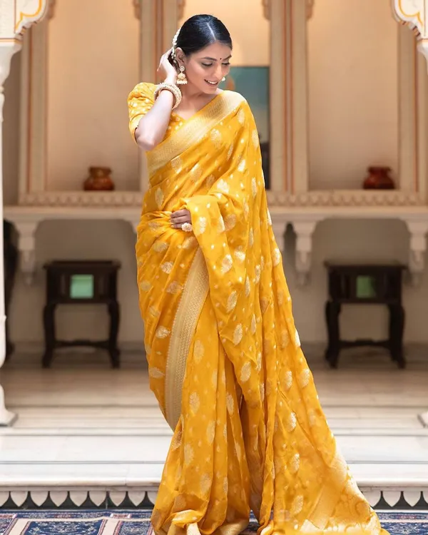 Yellow_Printed_Saree_for_Women