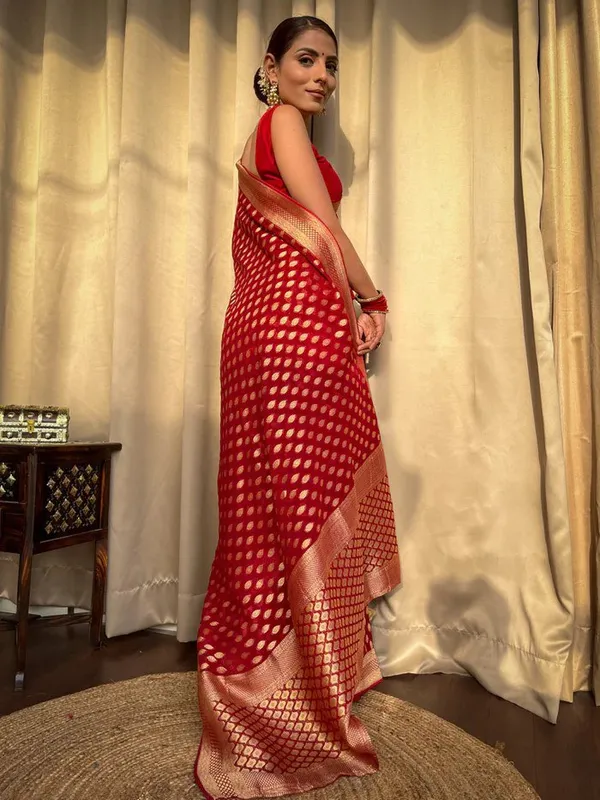 Red_Gold_Print_Saree_for_Women