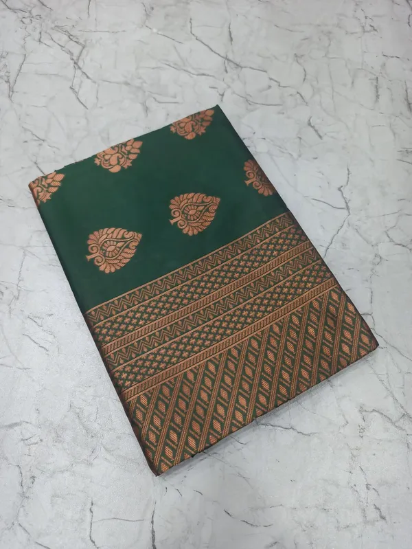 Green_Woven_Ethnic_Saree_for_Women