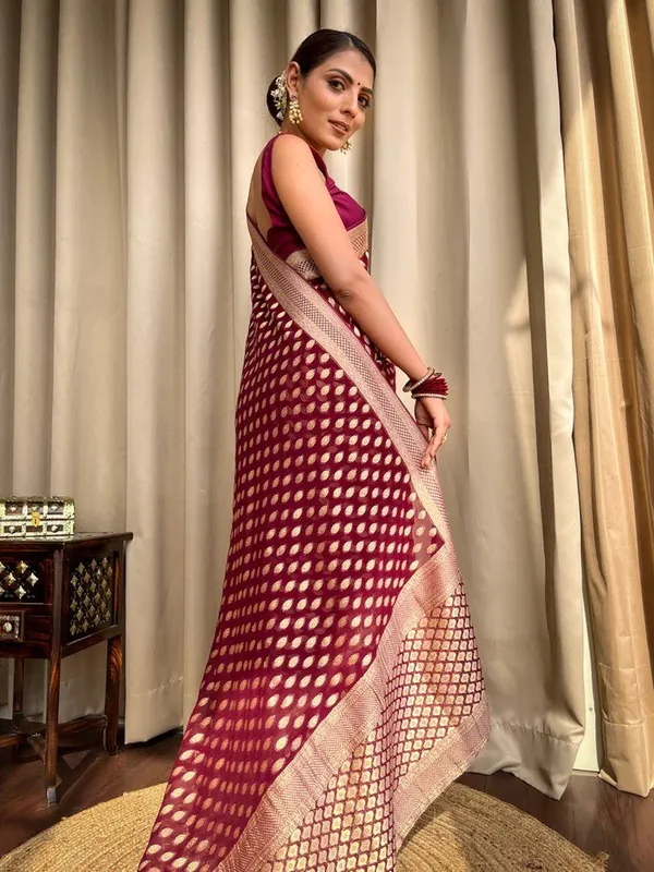 Maroon_Gold_Motif_Woven_Saree_for_Women