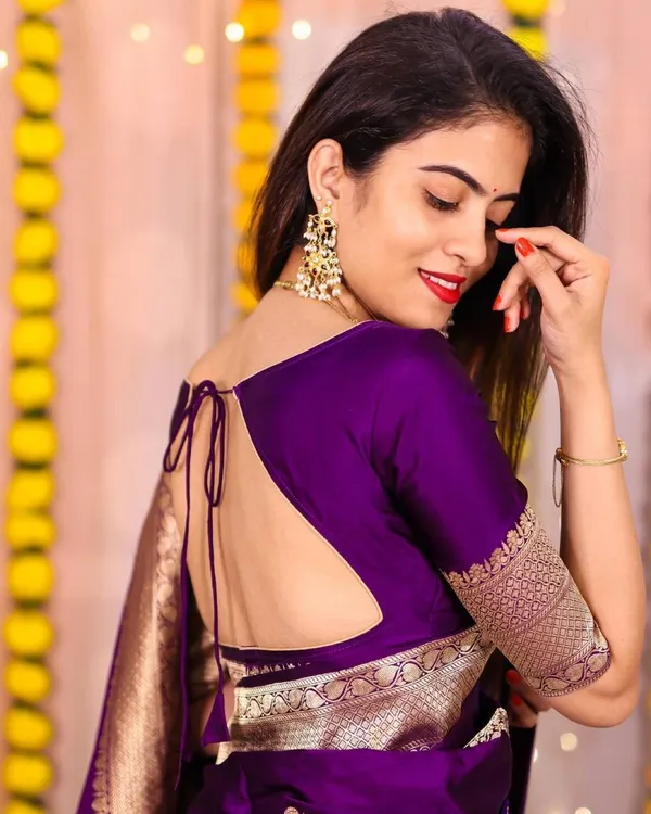 Purple_Brocade_Style_Saree_for_Women