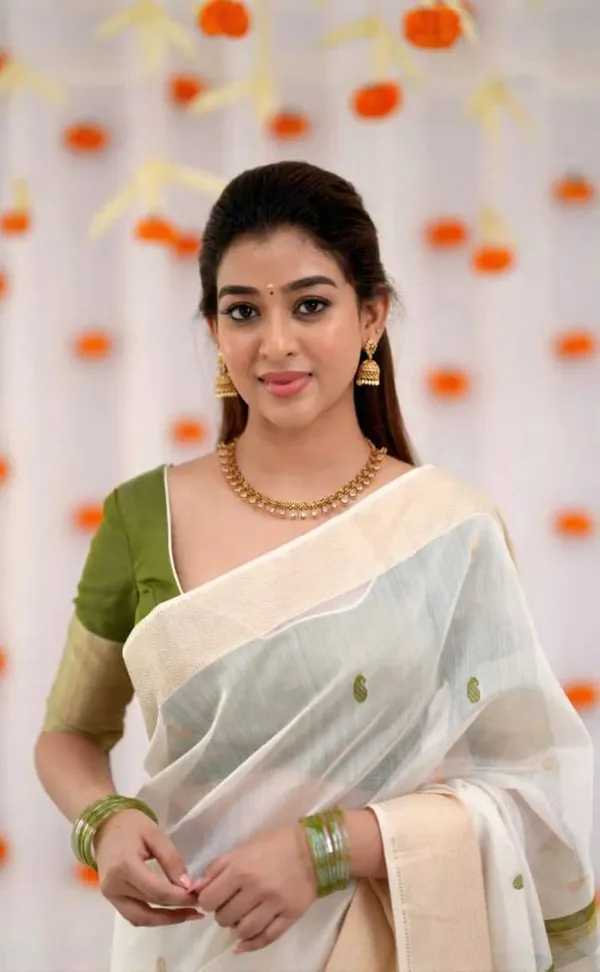 Off_White_Woven_Traditional_Saree_for_Women