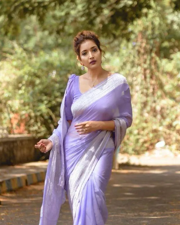 Lavender_Silver_Border_Saree_for_Women