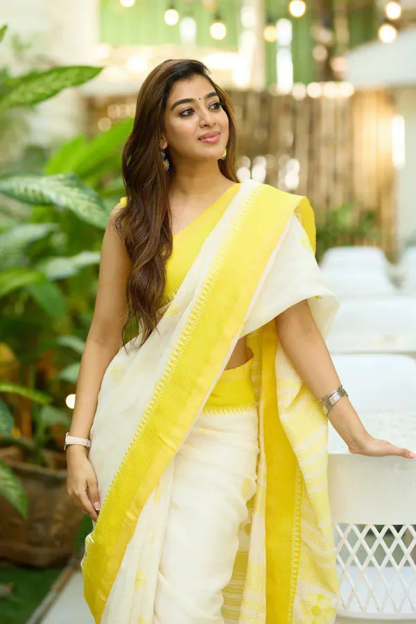Cream_Yellow_Ethnic_Saree_for_Women