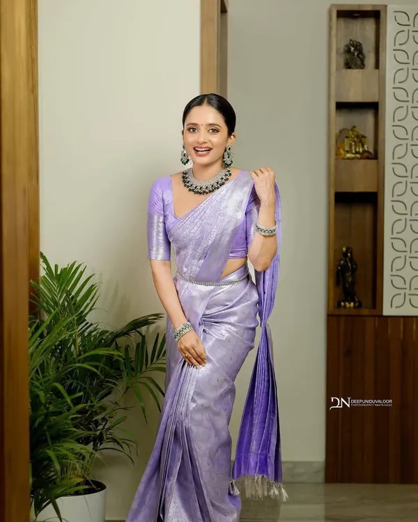 Lavender_Woven_Saree_for_Women