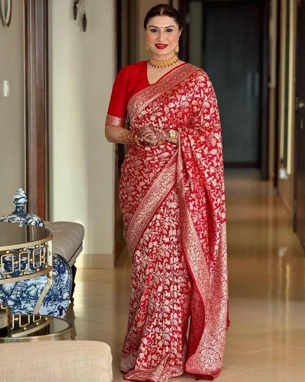 Red_Printed_Saree_for_Women