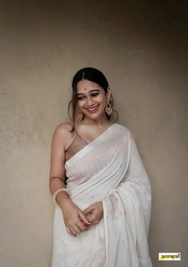 Ivory_Printed_Saree_for_Women