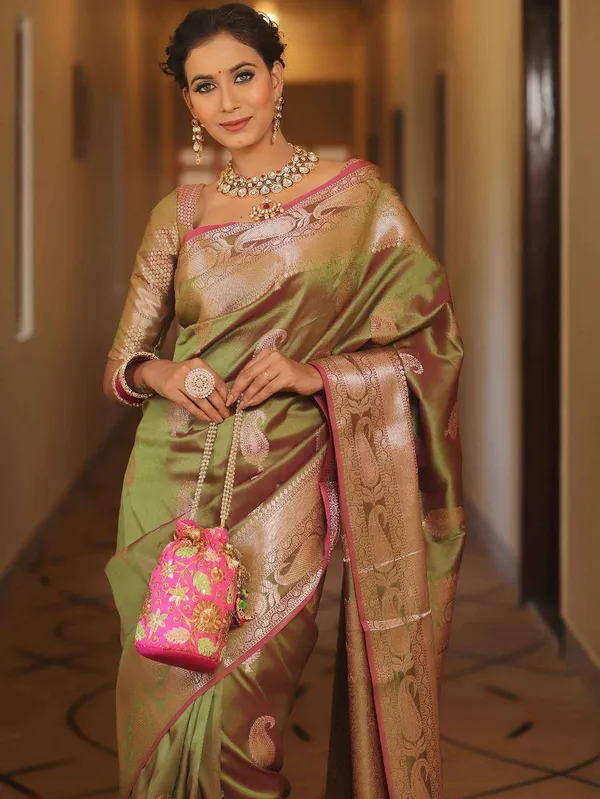 Olive_Green_Traditional_Saree_for_Women