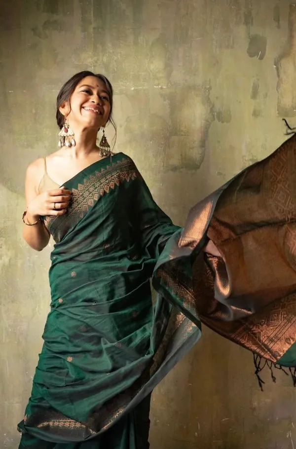 Green_Patterned_Saree_for_Women