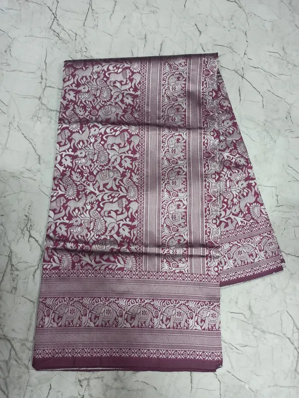 Maroon_Printed_Saree_for_Women
