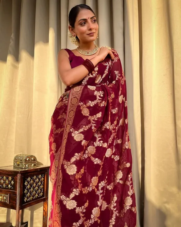 Maroon_Floral_Saree_for_Women