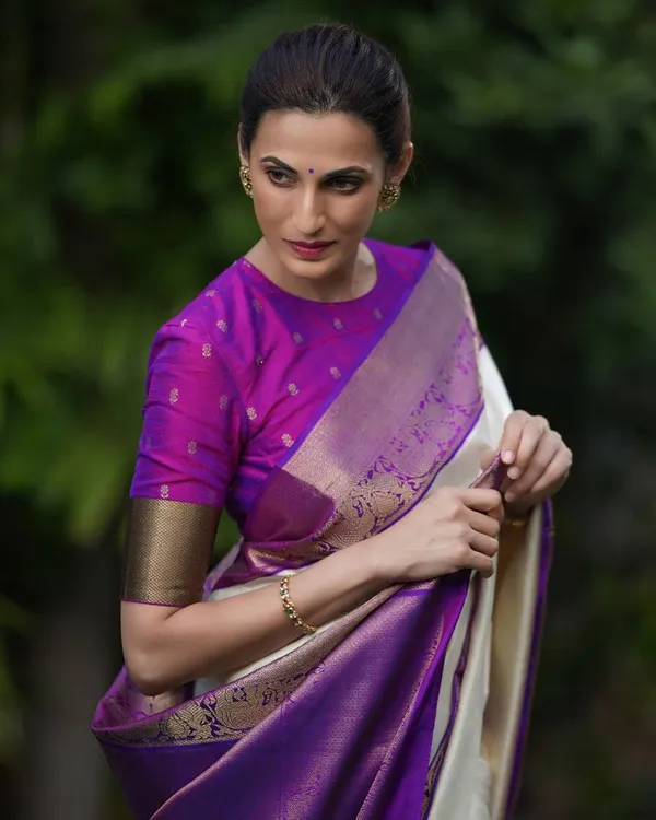 Purple_Traditional_Saree_Set_for_Women