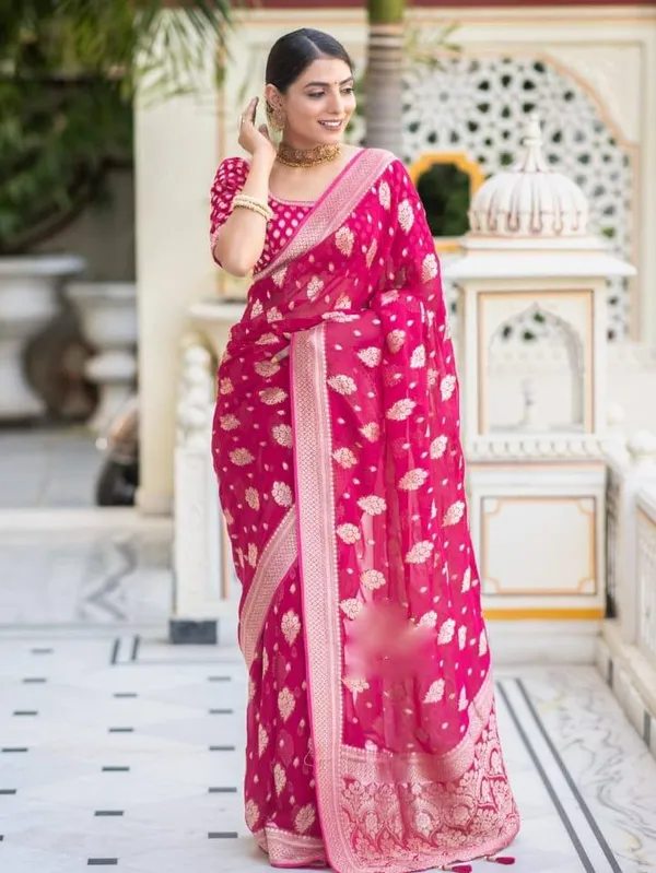 Pink_Printed_Saree_For_Women
