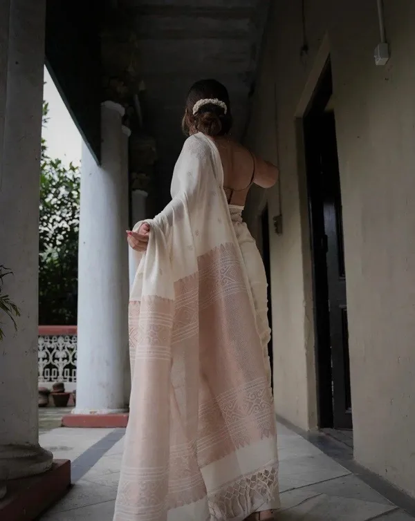 Ivory_Woven_Border_Saree_for_Women