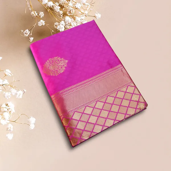 Magenta_Silk_Woven_Saree_for_Women