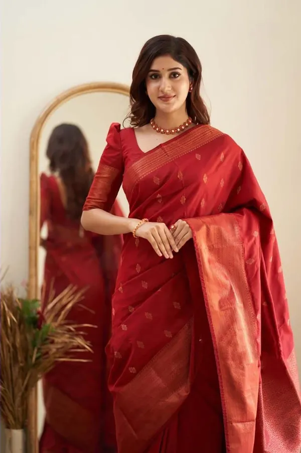 Red_Woven_Saree_for_Women