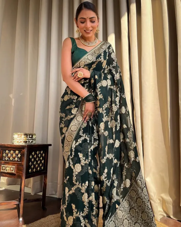 Green_Woven_Floral_Saree_for_Women