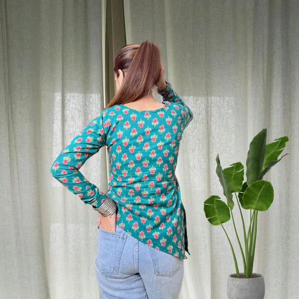Green_Side_Slit_Short_Kurti