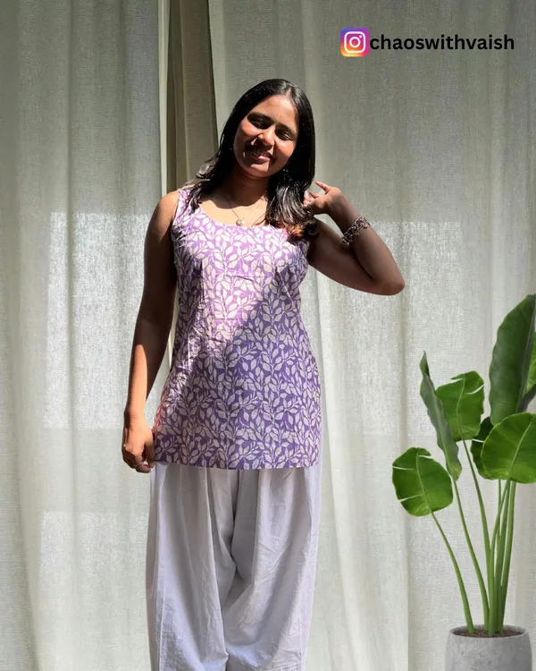 Lavender_Sleeveless_Short_Kurti