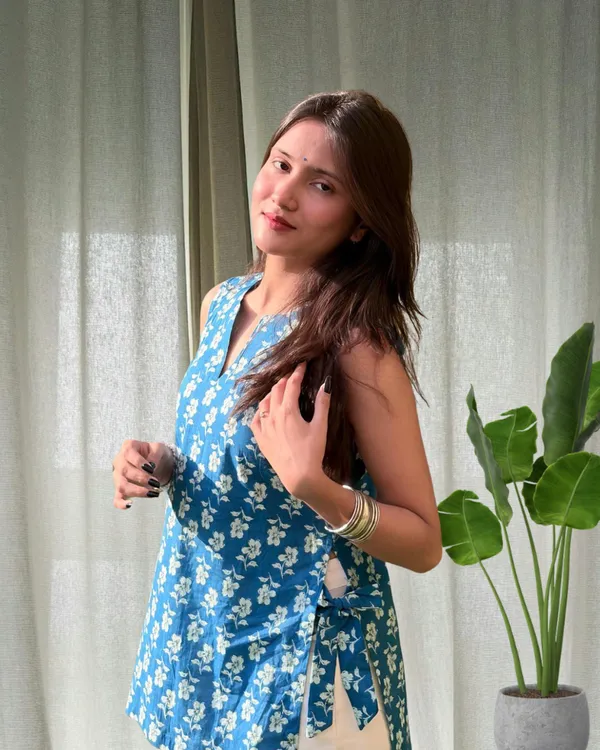 Blue_Side_Tie_Short_Kurti