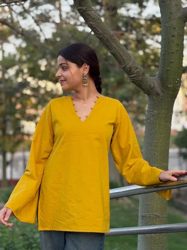 Chaand_Short_Kurti_Mustard_Yellow_Yellow