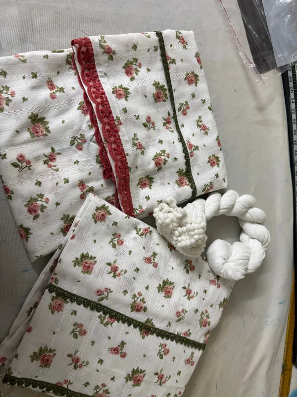 Ivory_Floral_Pure_Cotton_Farshi_Set_With_Dupatta