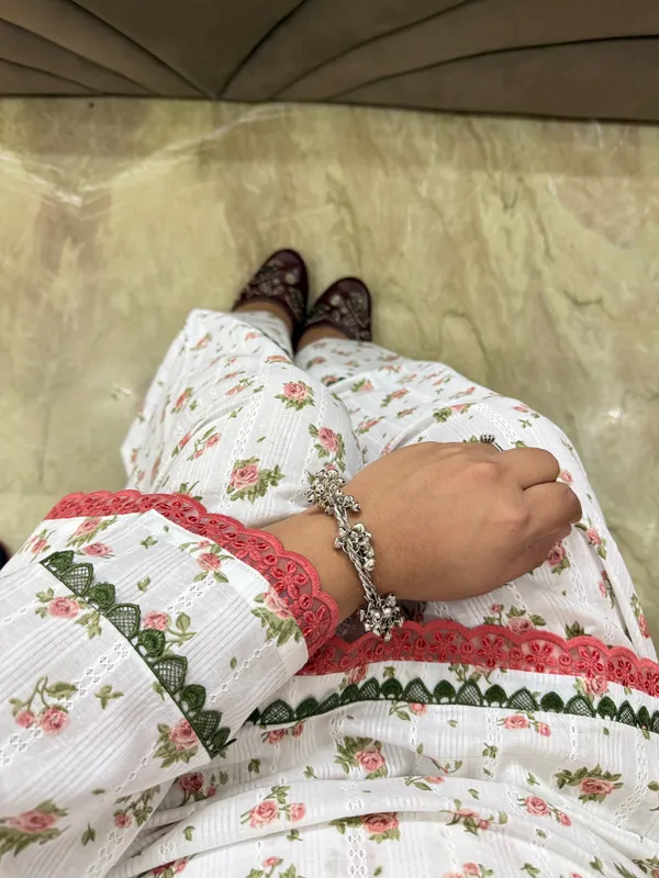 Ivory_Floral_Pure_Cotton_Farshi_Set_With_Dupatta