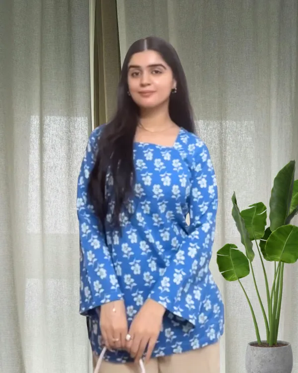 Blue_Floral_Cotton_Short_Kurti