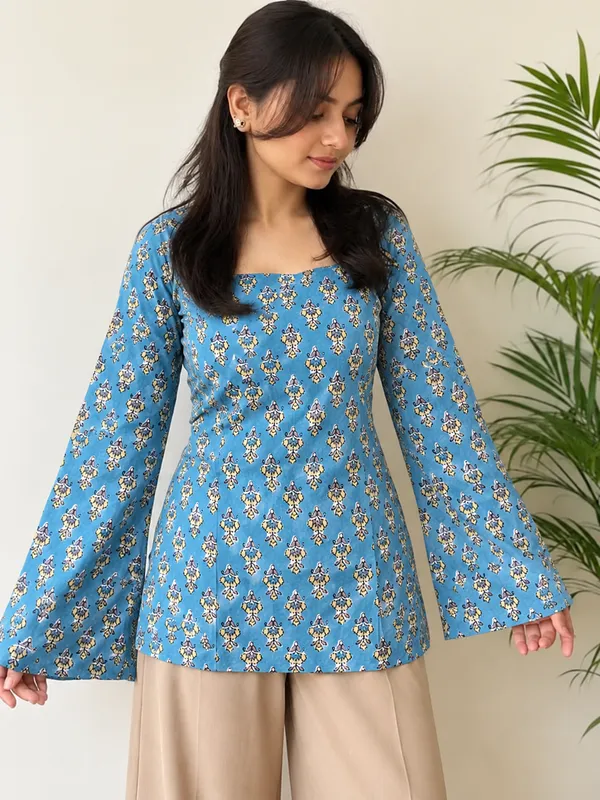 Aasmani_Back_Corset_Short_Kurti
