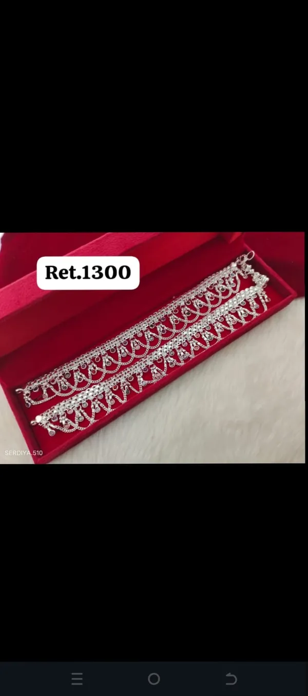 Silver_Tone_Traditional_Anklets_for_Women