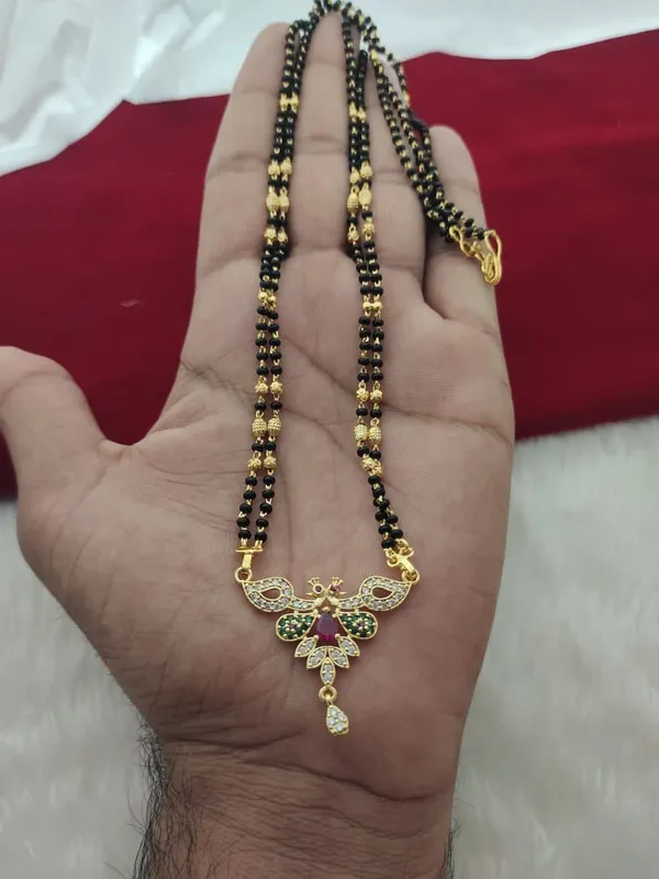 Black_Beaded_Gold_Tone_Mangalsutra_Necklace_for_Women