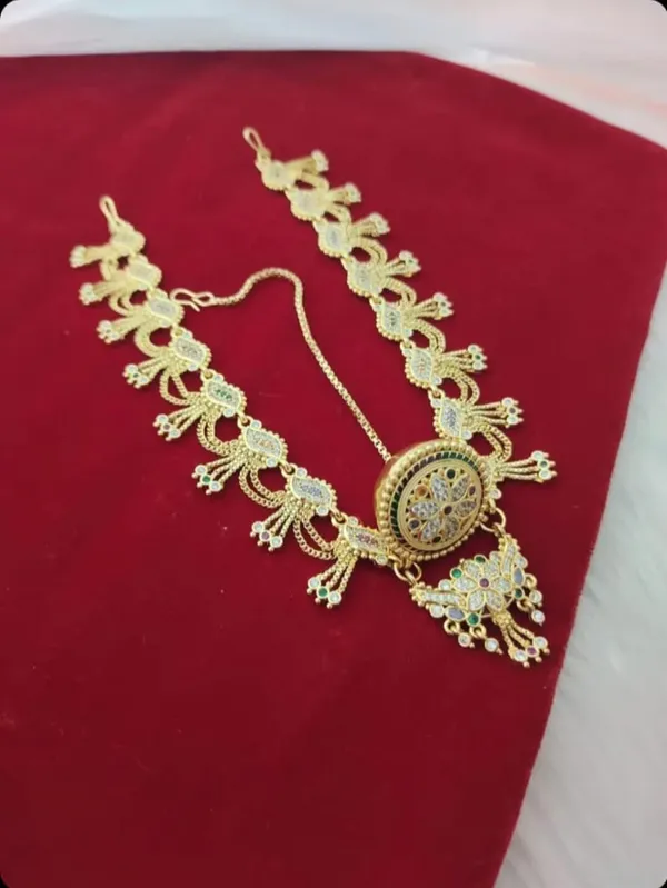 Gold_Tone_Floral_Bridal_Necklace_for_Women