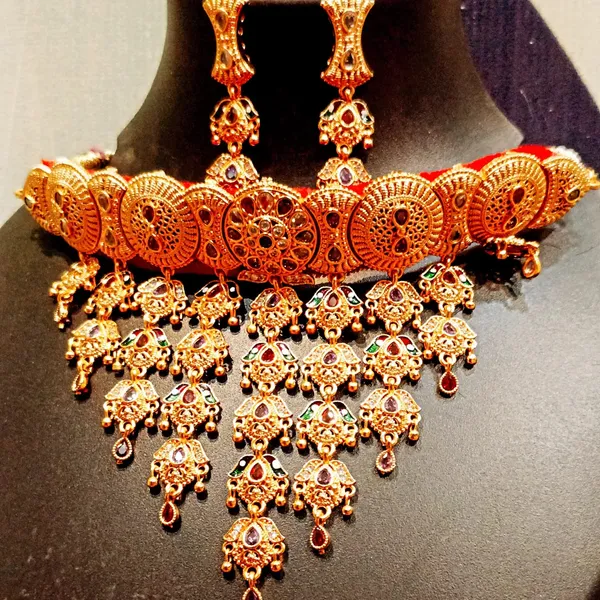Gold_Tone_Traditional_Choker_Necklace_Set_for_Women