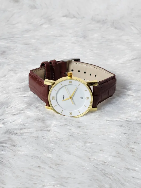 Brown_Leather_Analog_Wrist_Watch_for_Men