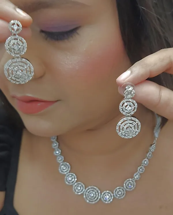Silver_Tone_Circular_Jewellery_Set_for_Women