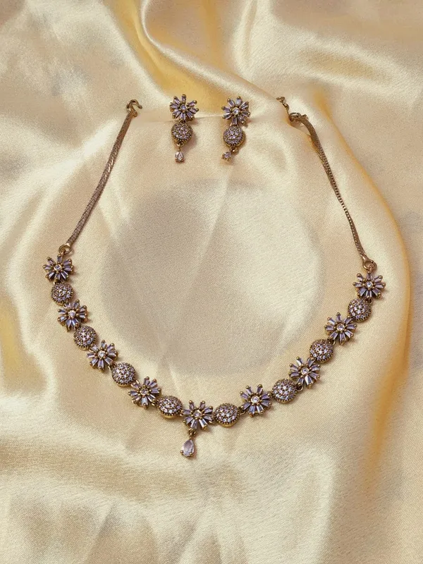 Gold_Tone_Floral_Necklace_And_Earrings_Set_For_Women