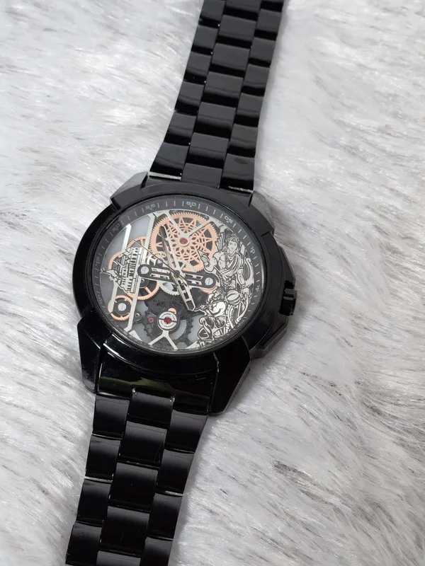 Black_Analog_Bracelet_Watch_for_Men