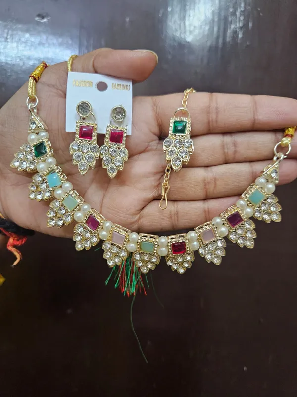 Gold_Tone_Multicolour_Stone_Necklace_Set_for_Women