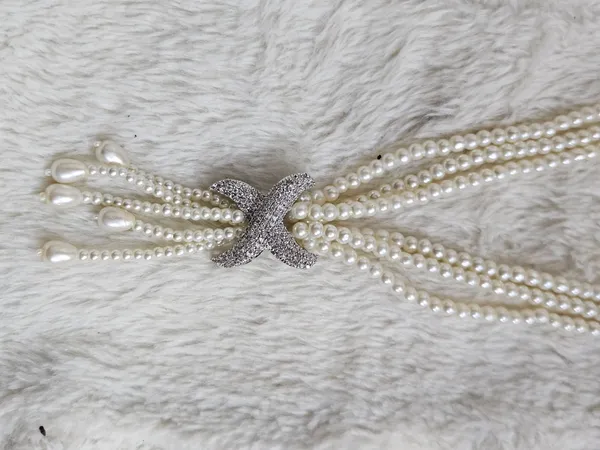 White_Pearl_Rhinestone_Necklace_And_Earrings_Set_for_Women