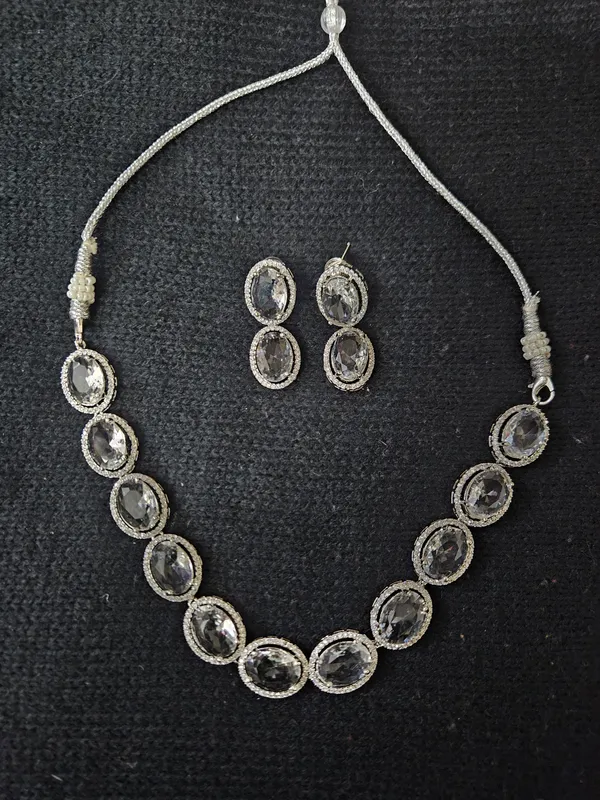 Silver_Tone_Crystal_Necklace_And_Earrings_Set_for_Women