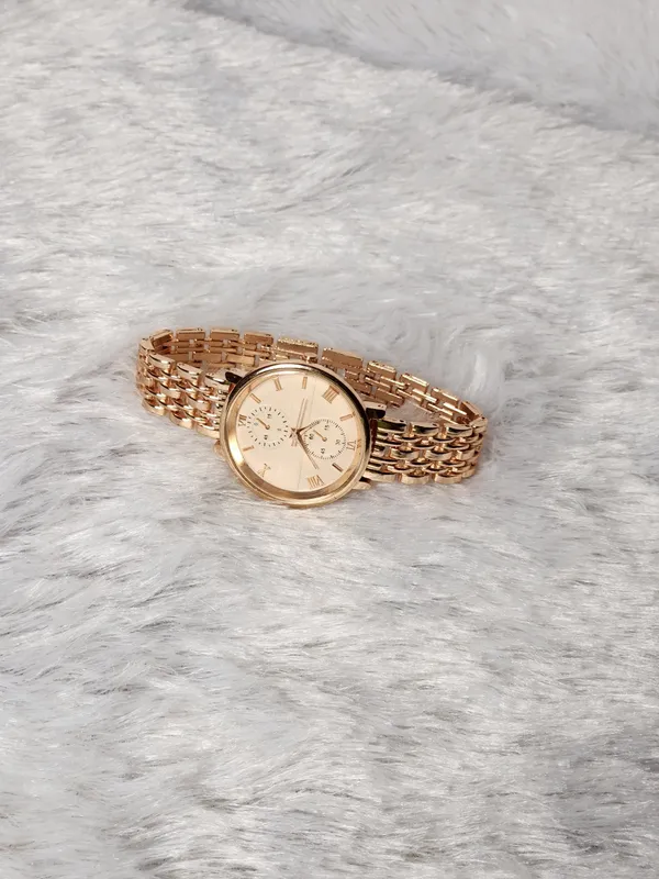 Rose_Gold_Analog_Bracelet_Watch_for_Women