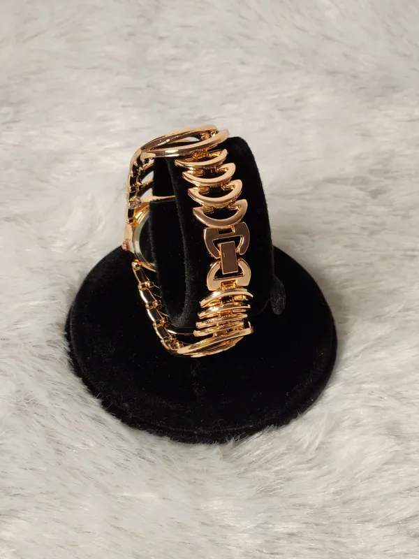 Gold_Tone_Link_Bracelet_Analog_Quartz_Watch_for_Women
