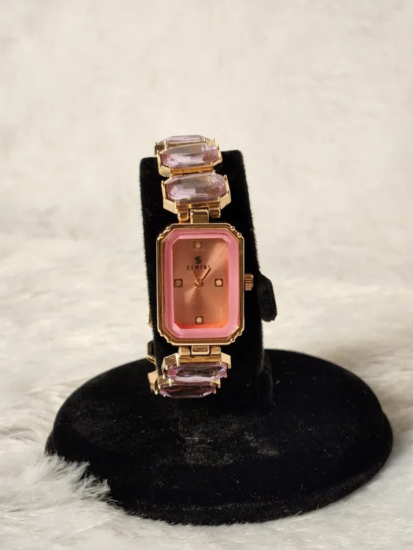 Gold_Tone_Rectangular_Dial_Bracelet_Watch_for_Women